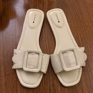 Birdies Women's The Kiwi Ivory Buckle Slide Sandals